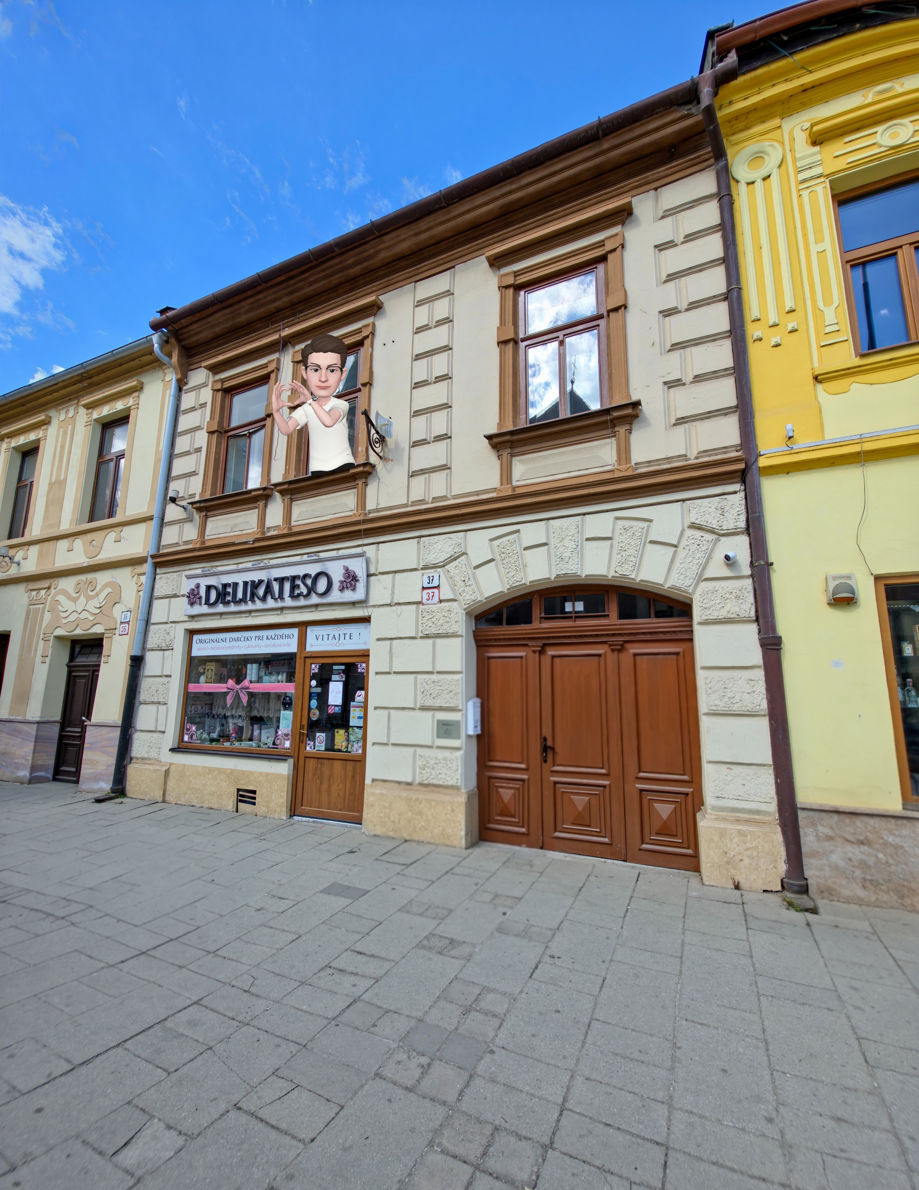 NA PRENÁJOM zrekonštruovaný priestor v centre mesta Sabinov